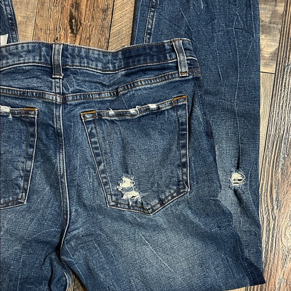Abercrombie & Fitch High Rise Distressed Blue Jeans - Picture 6 of 6
